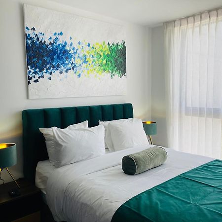 Skygarden Nunciatura Luxury Apartment #705 Сан Хосе Екстериор снимка