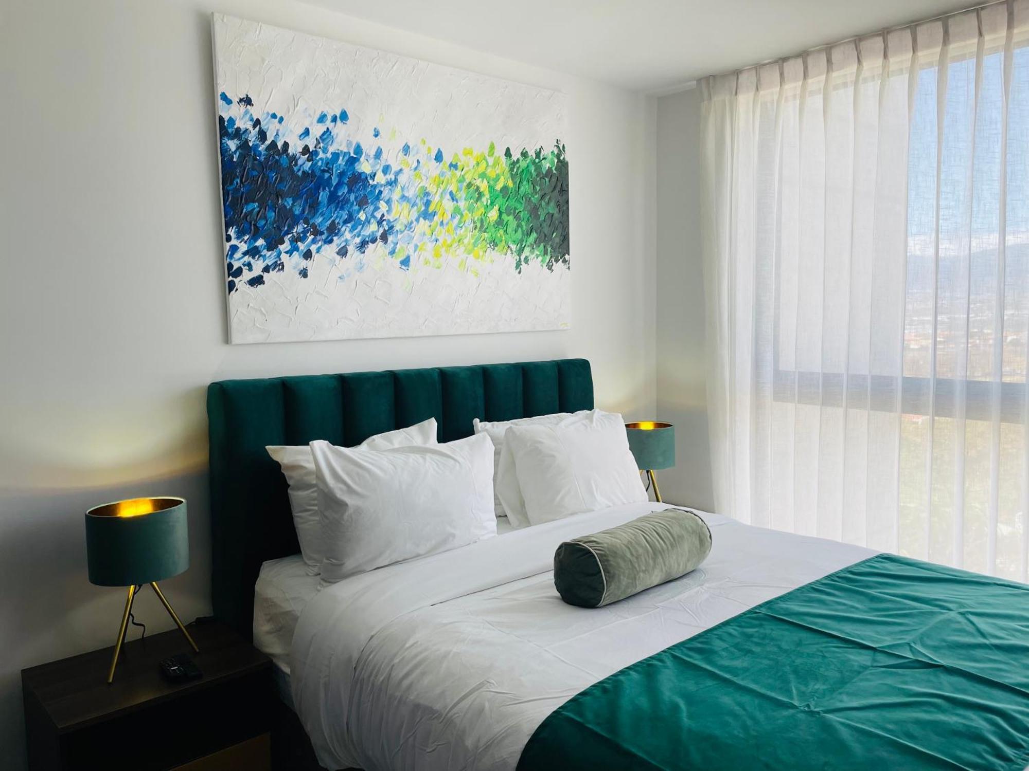 Skygarden Nunciatura Luxury Apartment #705 Сан Хосе Екстериор снимка