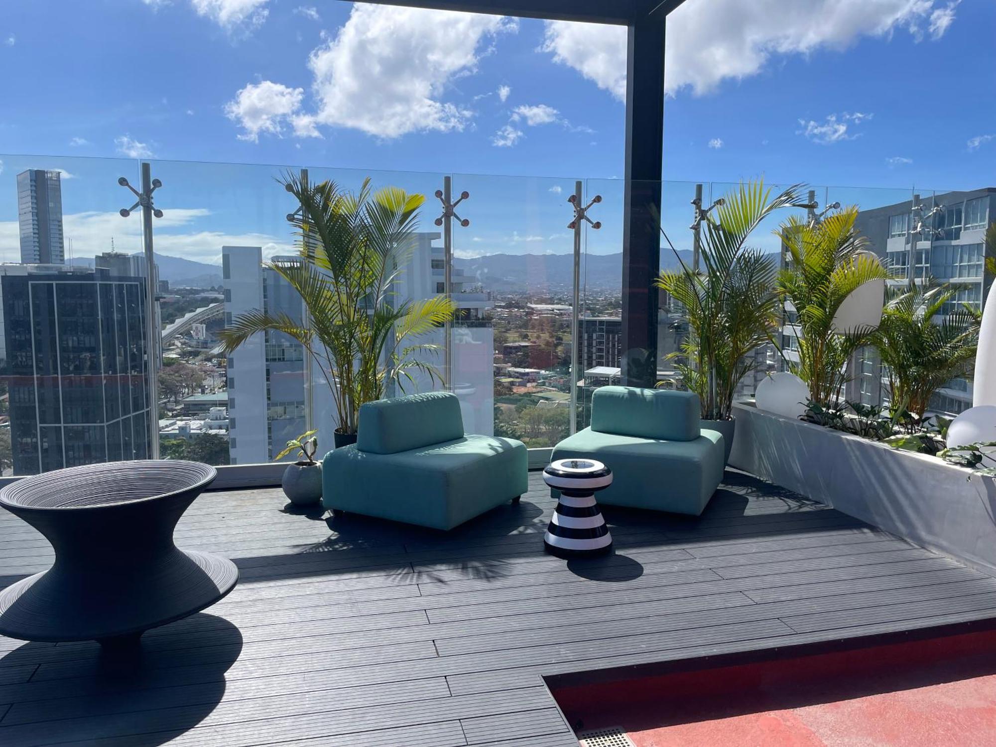Skygarden Nunciatura Luxury Apartment #705 Сан Хосе Екстериор снимка