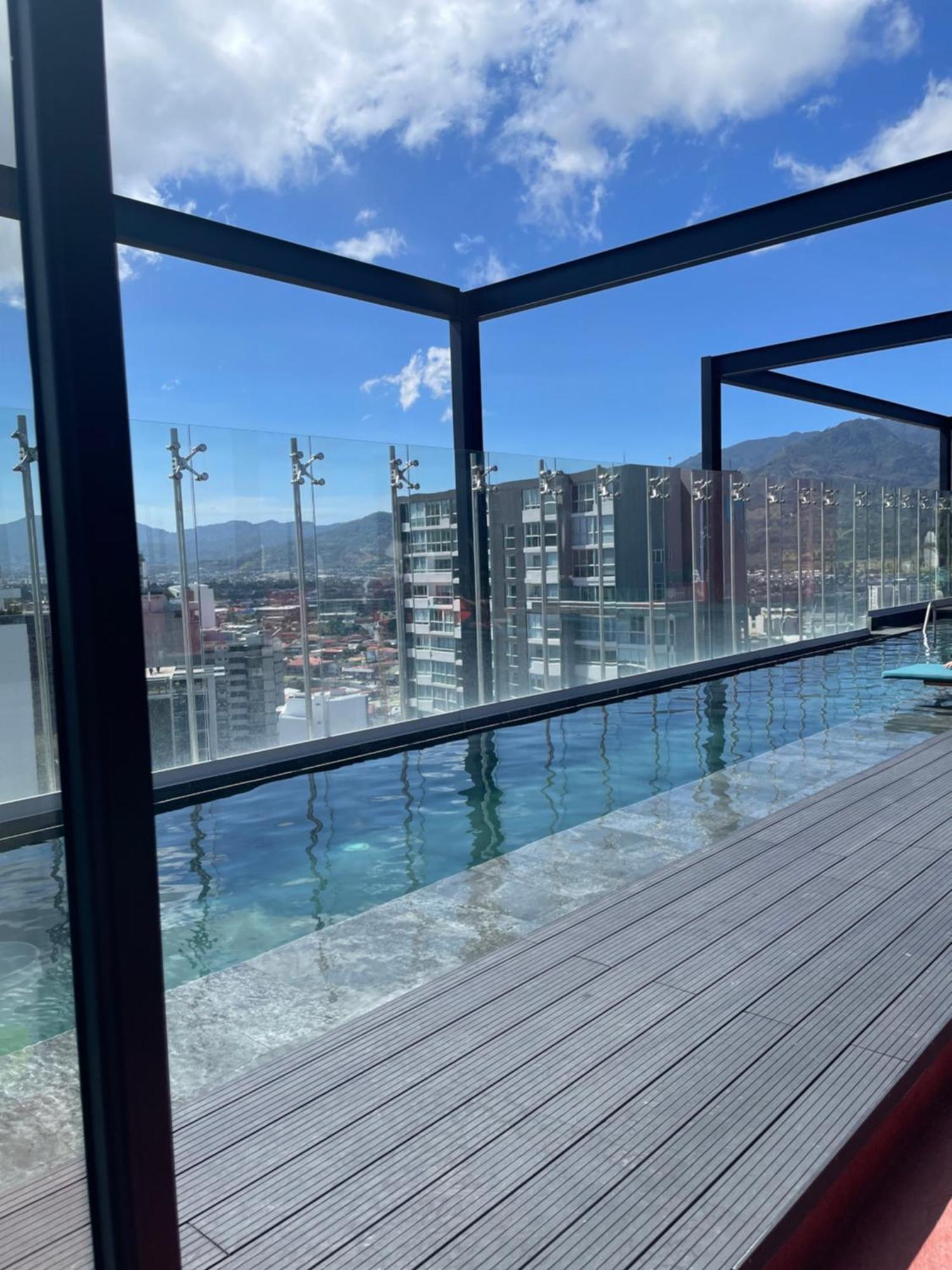 Skygarden Nunciatura Luxury Apartment #705 Сан Хосе Екстериор снимка