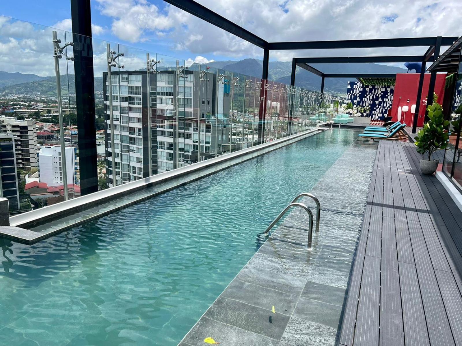 Skygarden Nunciatura Luxury Apartment #705 Сан Хосе Екстериор снимка